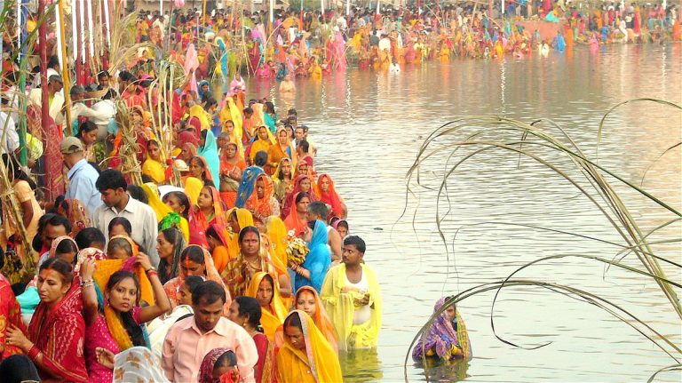 नवलपरासीमा छठपर्वकाे लाेकप्रियता बढदै