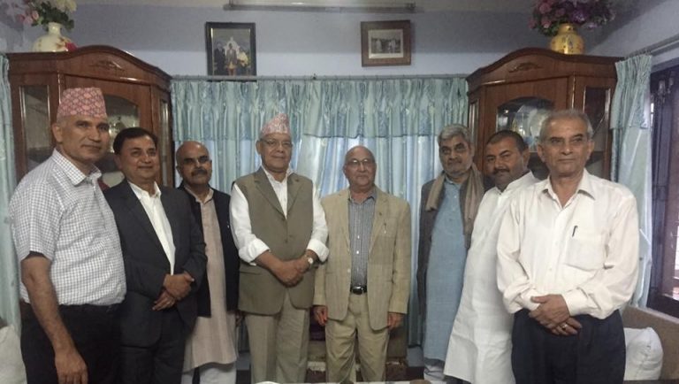 हृदयेश त्रिपाठीकाे अस्तित्वहिन राजनीतिक गन्तब्य, राजपाका कार्यकर्ता विराेधमा