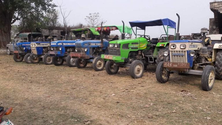सशस्त्र प्रहरी बल सुस्ताद्वारा ६ वटा ट्याक्टर पक्राउ