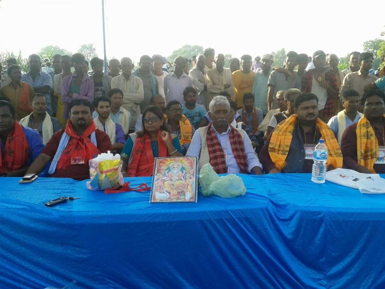 भलिवल प्रतियाेगिता प्रति अाकर्षण