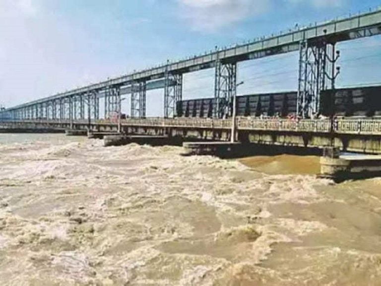 नदीले बगाउँदा एक युवक बेपत्ता, खाेजी कार्य जारी