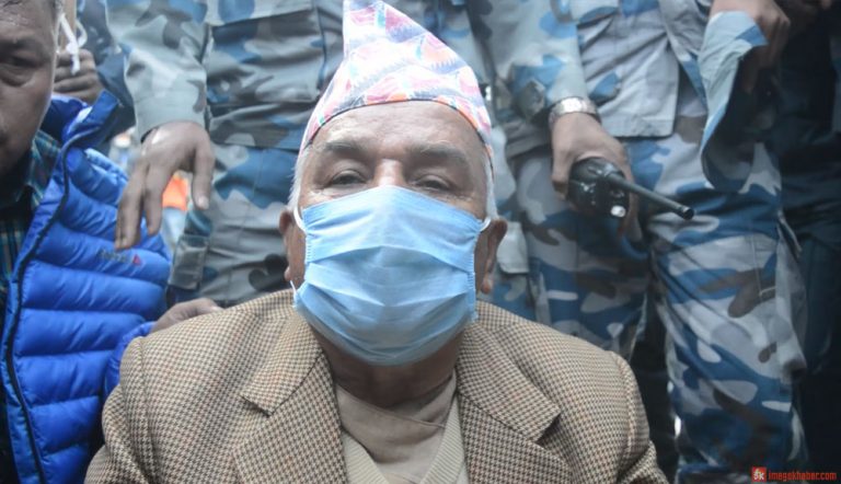 कांग्रेस नेता रामचन्द्र पौडेल प्रहरी नियन्त्रणमा