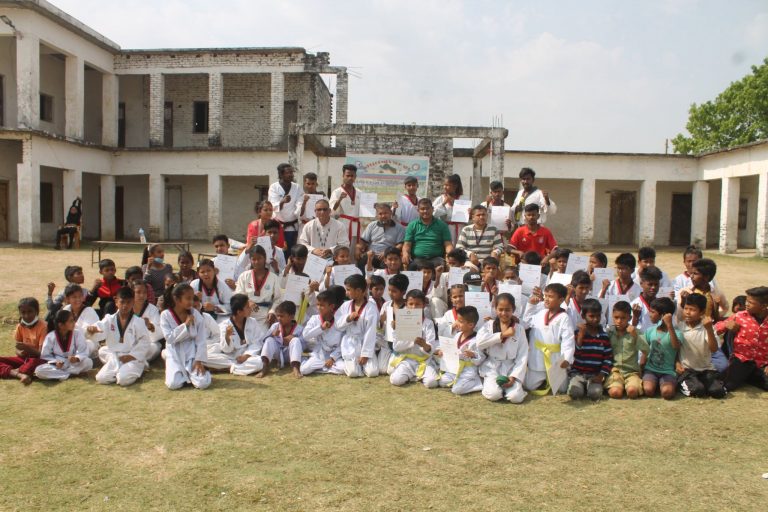 आज तेक्वान्दो खेलाडीलाई बेल्ट र प्रमाणपत्र प्रदान