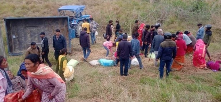 कञ्चनपुरमा जन्ती बाकेको ट्याक्टर दुर्घटना, ३ जनाको मृत्यु