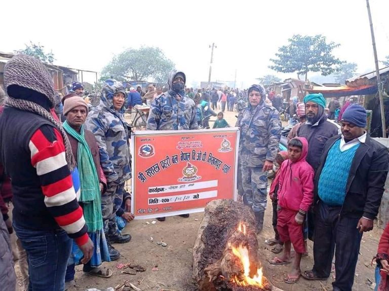 जाडोमा स्थानीयको सहारा बन्दै सशस्त्र प्रहरी