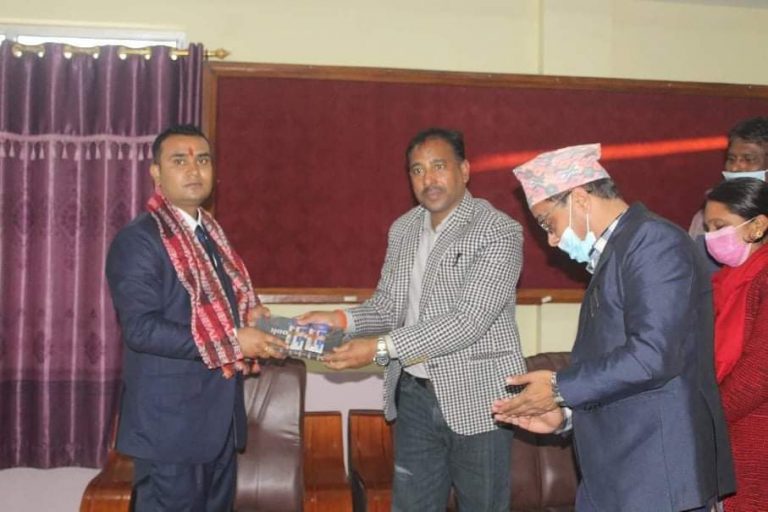 रामग्राम नगरपालिकाको नयाँ प्रमूख प्रशासकीय अधिकृतमा राकेश पाण्डे