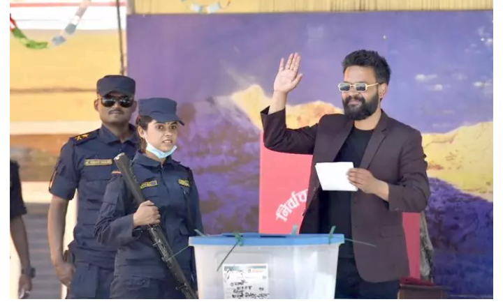 सरकारलाई बालेनको च्यालेन्ज आईतवार शनिबार २ दिन बिदा हुँदैन । हुन्छ त १ दिन