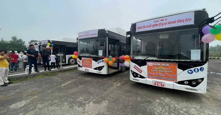 ३ वर्षदेखि लुम्बिनीमा थन्किएका विजुली बस आज सञ्चालनमा; दैनिक रामग्राम पनि आउने