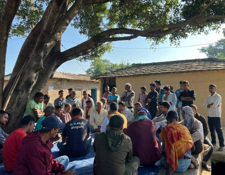 प्रदेश सभा सदस्यका स्वतन्त्र उम्मेदवार बिरेन्द्र यादव जनताको घरदैलोमा