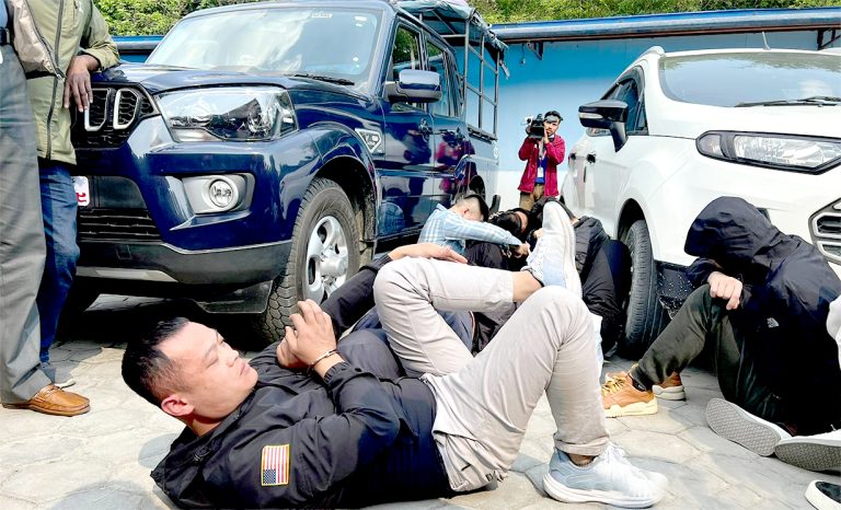 नेपालमा बसेर चिनियाँको ठगी धन्दा : ठगी आरोपमा चिनियाँ नागरिक सहित १९ जना पक्राउ