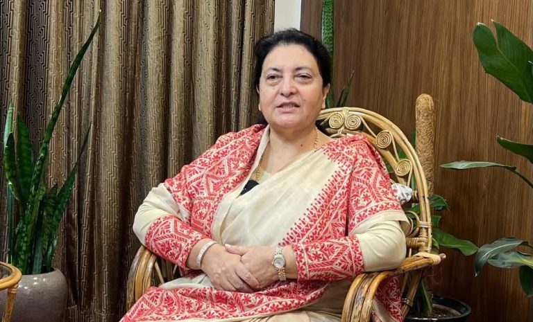 पूर्वराष्ट्रपति भण्डारीको सक्रिय राजनीतिमा सम्भावित पुनरागमनप्रति अधिवक्ता झाको समर्थन: ‘संविधानले रोक्दैन’