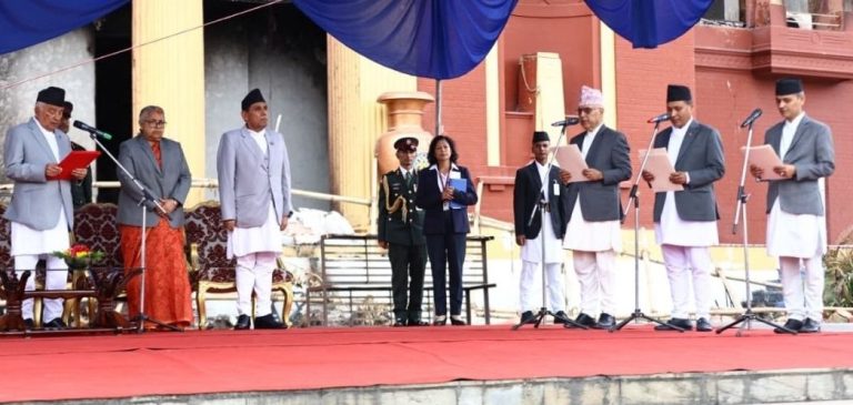 मन्त्रिपरिषद् विस्तारः तीन मन्त्रीको शपथ