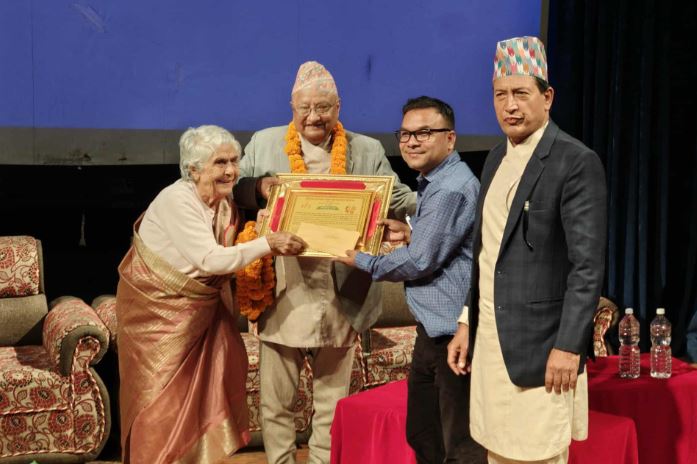 नेपाली सिनेमामा नयाँ ‘वेभ’: हरिप्रसाद रिमाल नाट्य संगीत प्रतिष्ठानको राष्ट्रिय लघु चलचित्र महोत्सवमा ‘संगिनी’ सर्वोत्कृष्ट, ‘कलर अफ टी’का राज सरगम ‘बेस्ट डाइरेक्टर’!