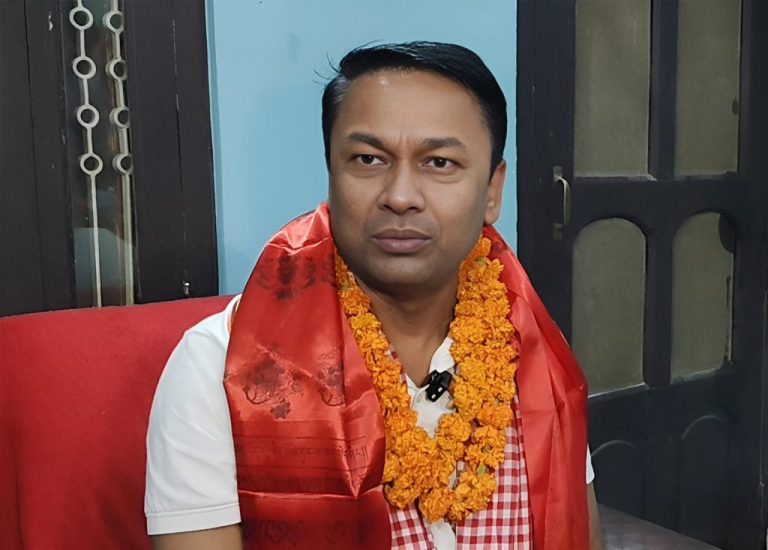 मधेशका मुख्यमन्त्रीलाई सर्वोच्चको आदेश- दीर्घकालीन प्रभाव पार्ने कुनै काम नगर्नू