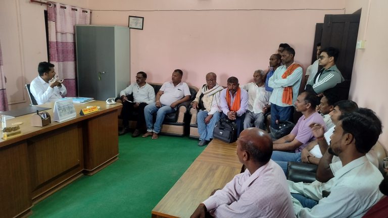 गण्डक नहर डिलका पीडित व्यवसायीको पक्षमा रास्वपा प्रतापपुर सभापति बृजराज कुशवाहाको अग्रसरता